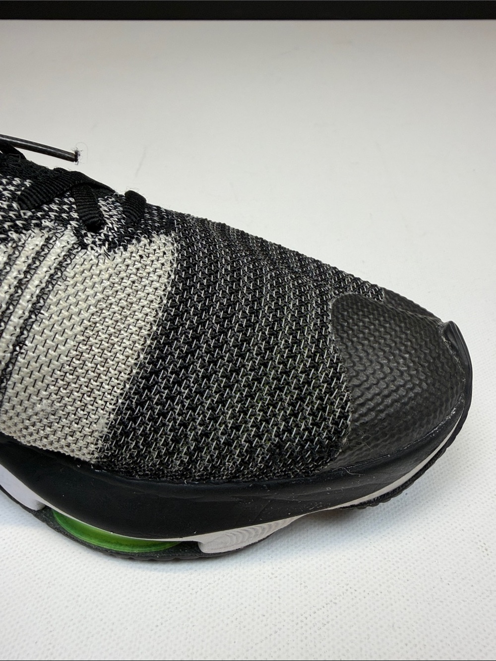 NIKE AIR ZOOM TEMPO NEXT% FLYKNIT BLACK VOLT RUNNING SHOES SIZE 5.5Y WOMENS SZ 7 - Picture 8 of 9